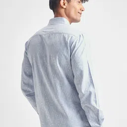 HIGHLANDER Men Slim Fit Geometric Printed Spread Collar Cotton Formal Shirt image 4