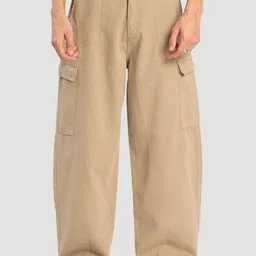 The Roadster Lifestyle Co Men Pure Cotton Loose Balloon-Fit Mid-Rise Cargo Trousers-image-6