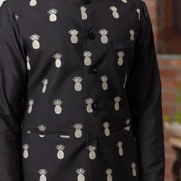 PATR Embroidered Mandarin Collar Kurta Set image 2