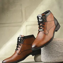 Vellinto Men Textured Block Heel Biker Boots-picture-20