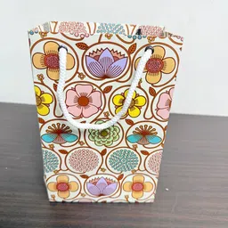 a and m Printed Party Bag image 2