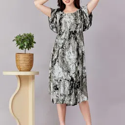 LOVELY MOM'S Women Printed Flutter Sleeves Maternity Fit & Flare Dress-picture-18