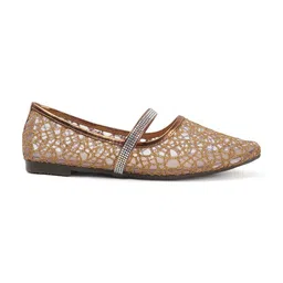 Lavie Women Embellished Party Mojaris Flats image 5