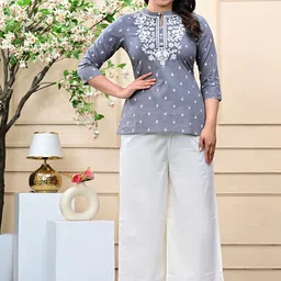 RAABA Floral Embroidered Mandarin Collar Thread Work Pure Cotton Kurti With Palazzos-image-34