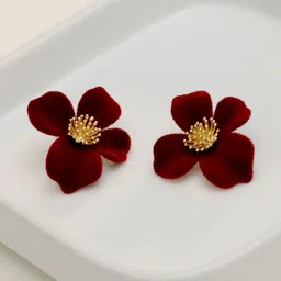 DIVASTRI Floral Studs Earrings image 4