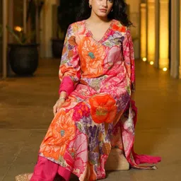 DIVASTRI Vilasa Floral Printed V-Neck Straight Kurta With Palazzos & Dupatta image 5