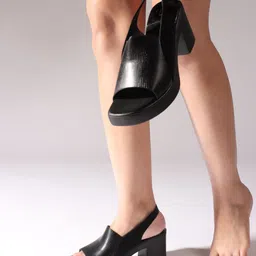 Try Me Women Textured Block Heels Sandals image 4