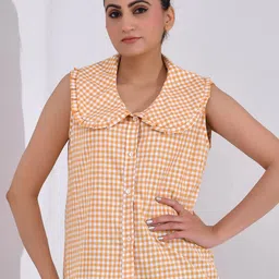 SIDDHO HUM Women Checked Peter pan Collar Regular Top image 1