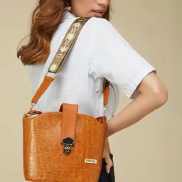 FARGO Textured Zip Detail PU Structured Shoulder Bag image 5