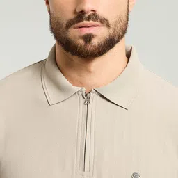 Beyoung Men Pockets T-shirt image 5