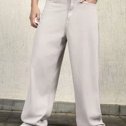 Hubberholme Men Relaxed Fit Slash Knee Jeans image 1