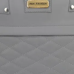 ARK FASHION Structured Shoulder Bag image 4