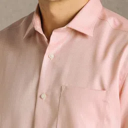 Louis Philippe Men Solid Formal Shirt image 2