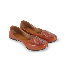 DFR Women Mojaris Flats-image-36