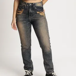 Bene Kleed Women Low Distress Heavy Fade Jeans-image-26