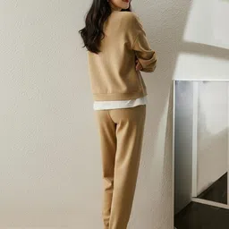 bebe Round-Neck Top With Trousers image 3