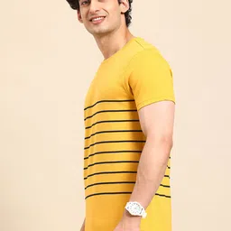 United Colors of Benetton Striped T-shirt image 5