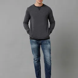 Voi Jeans Round Neck Fleece Sweatshirt image 5