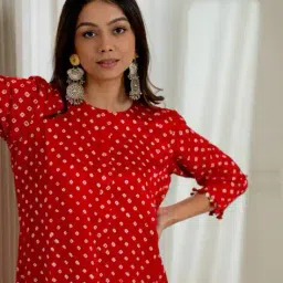 yashika Women Lace Straight Kurta Set image 5