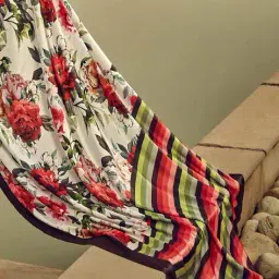 ri-wah Women Floral Print Saree with Blouse Piece image 5