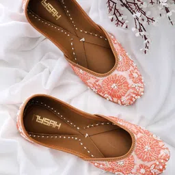 Nysah Women Embellished Leather Mojaris Flats-picture-16