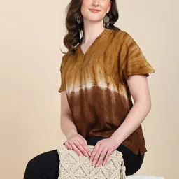 Maaesa Tie and Dyed V-neck Top image 5