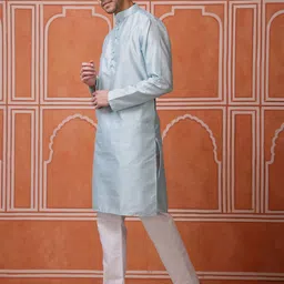 Vardha Geometric Printed Mandarin Collar Sequinned Indigo Jacquard Kurta image 2