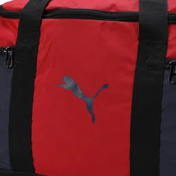 puma 23.688 L Gym Duffel Bag - Core Duffle Bag - Red image 4