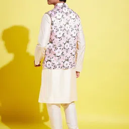 VASTRAMAY Boys Cream-Coloured Floral Kurta with Pyjamas image 4