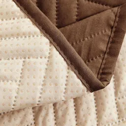 HOUSE OF QUIRK Brown Printed Recliner Single Seater Quilted Water-Repellent Sofa Mat image 2