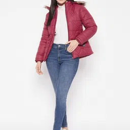 VERO AMORE Hooded Lightweight Quilted Jacket With Faux Fur Trim image 5