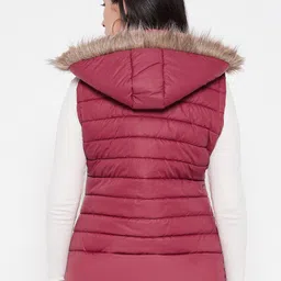 VERO AMORE Hooded Lightweight Quilted Jacket With Faux Fur Trim image 4