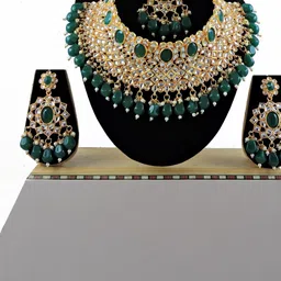 VATSALYA creation Alloy Gold- plated Green Jewellery Set image 2