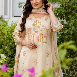 HERE&NOW Women Floral Embroidered Regular Thread Work Kurta with Trousers & With Dupatta image 3
