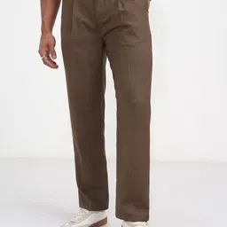 HIGHLANDER Men Relaxed Fit Mid-Rise Pleated Trousers image 1