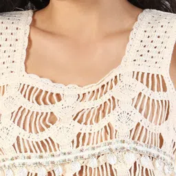 SHOWOFFFF Fringed Cotton Crochet Crop Top image 5