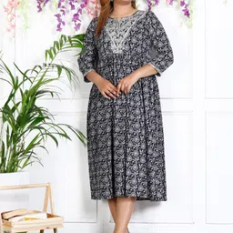 ASANSHI Floral Printed Fit & Flare Midi Dress image 3