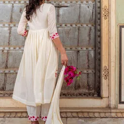 Anni Designer Floral Embroidered Regular Thread Work Kurta With Trousers With Dupatta image 3