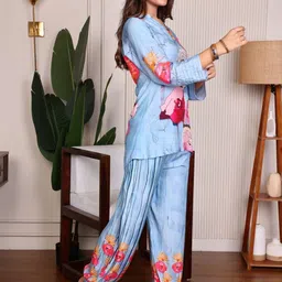 RAISHREE Printed V-Neck Tunic & Trousers Co-Ords image 2