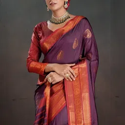 PEENGAX Ethnic Motifs Zari Silk Blend Handloom Kanjeevaram Saree image 5