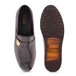 HERE&NOW Men Textured Formal Loafers image 2