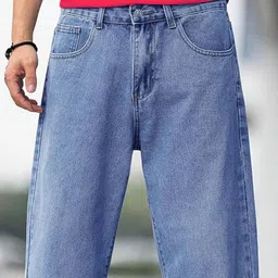 VYNTIQ Men Jean Mid-Rise Low Distress Light Fade Jeans image 4