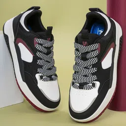 Red Tape Men Colourblocked PU Sneakers-picture-18