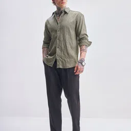 HIGHLANDER Men Relaxed Fit Vertical Striped Spread Collar Casual Shirt image 4