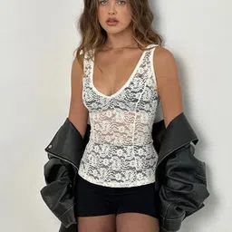 LULU & SKY Women Scoop Neck Sleeveless Floral Top-picture-13