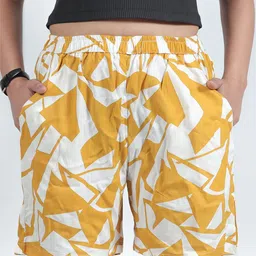 GAB Women Printed High-Rise Shorts-image-20