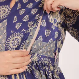 Ikk Kudi by Seerat Women Ethnic Motifs Printed Empire Pure Cotton Kurti with Trousers image 3