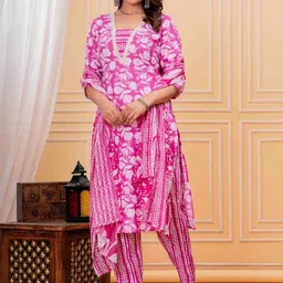 Tvyozs Floral Printed Square Neck Pure Cotton Kurta With Trousers & Dupatta image 4