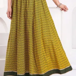 Maquien Printed Maxi Flared Skirts image 2