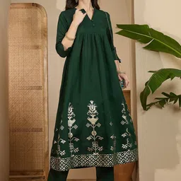 Sangria Printed Polyester Mandarin Collar A-Line Kurta & Trousers-picture-40